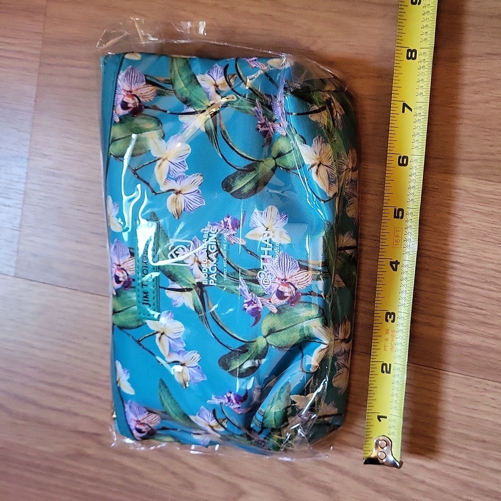 Brand New Jim Thompson Amenity Kit Thai White Lotus Thailand - Picture 3 of 5